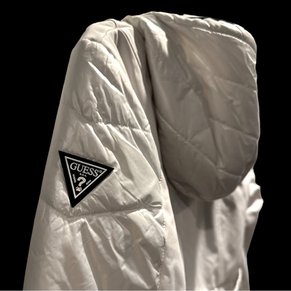 🎉 Host Pick! 🎉 NWT Guess Belted Winter Coat Women’s Medium - Picture 12 of 13